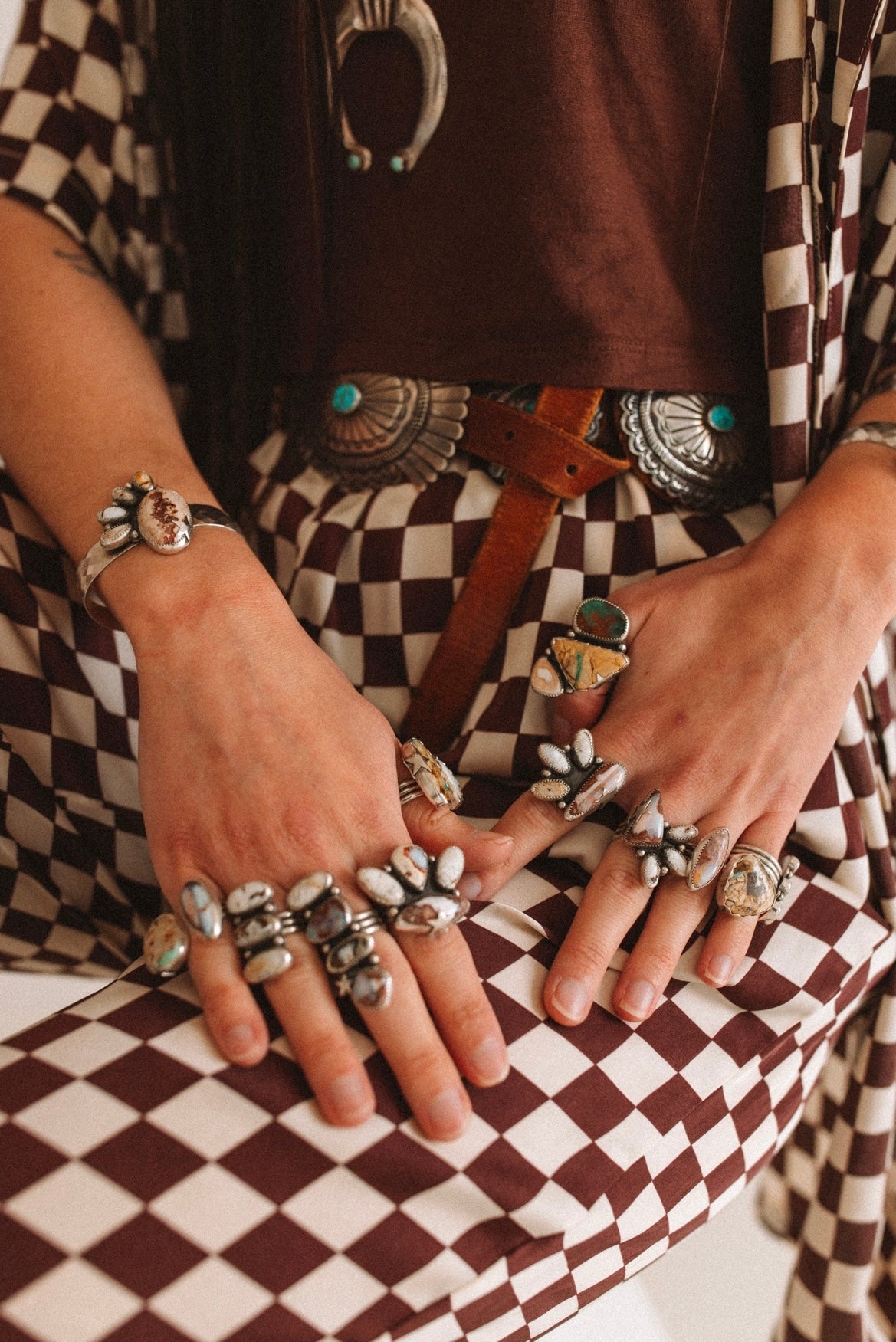 livin' like hippies ring