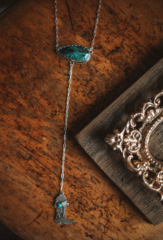 the turquoise studded lariat