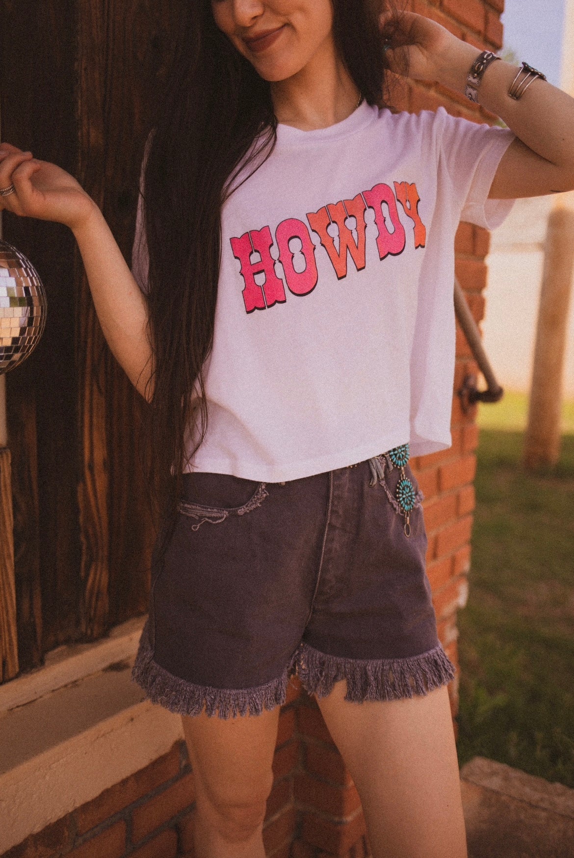 color pop howdy tee