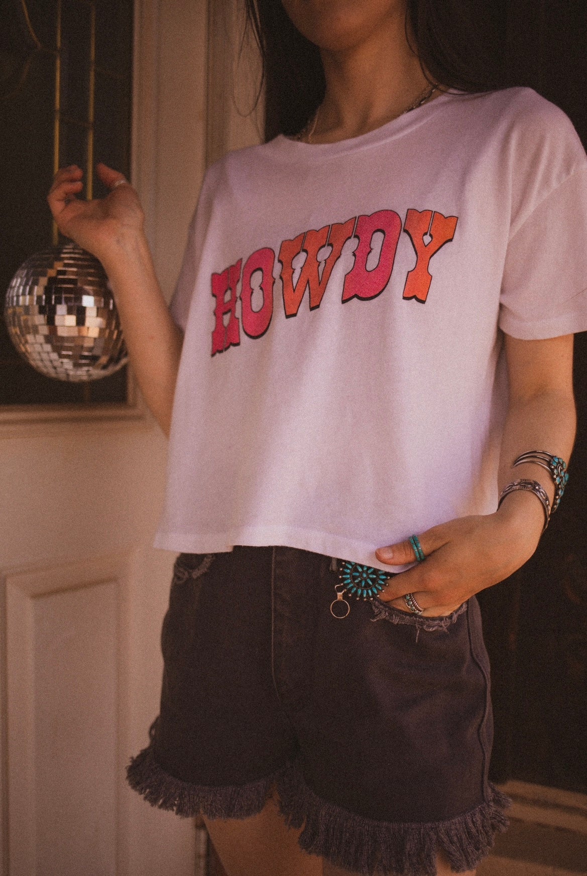 color pop howdy tee